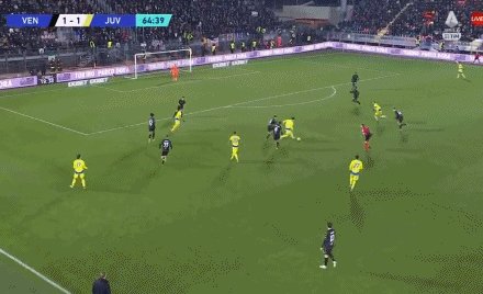1639257858356093100.gif